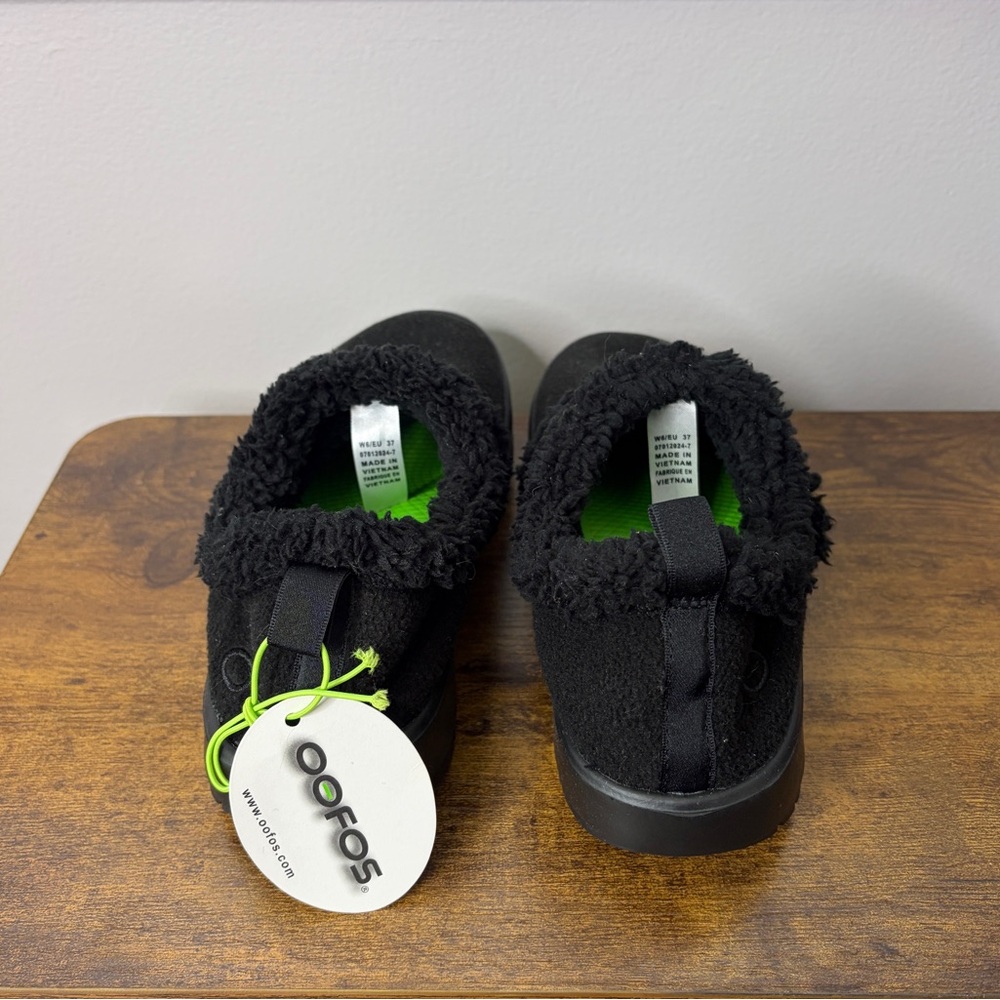 NWT OOFOS OOcoozie Mule Black Size 6 - Picture 3 of 4